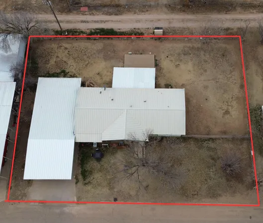 $99,700 | 609 Northwest 6th Street, Dimmitt, TX 79027
