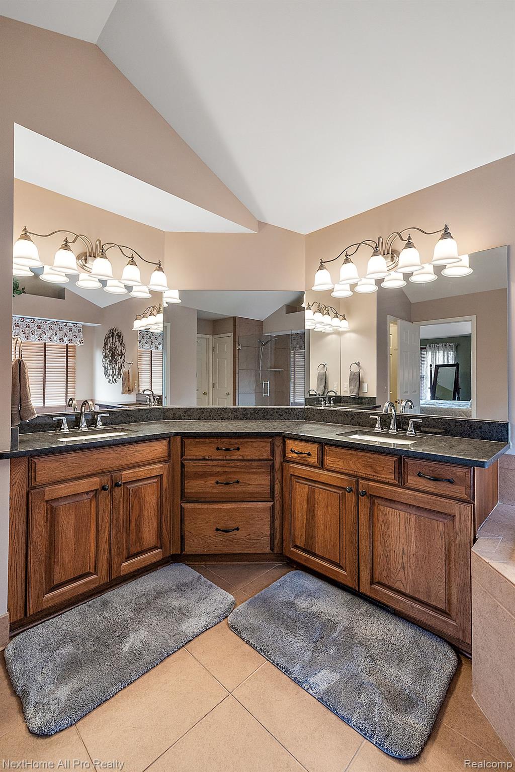 2012 Hickory Trail Drive Rochester, MI 48309 - Photo 45 of 80 Primary Bath with Quartz Countertop