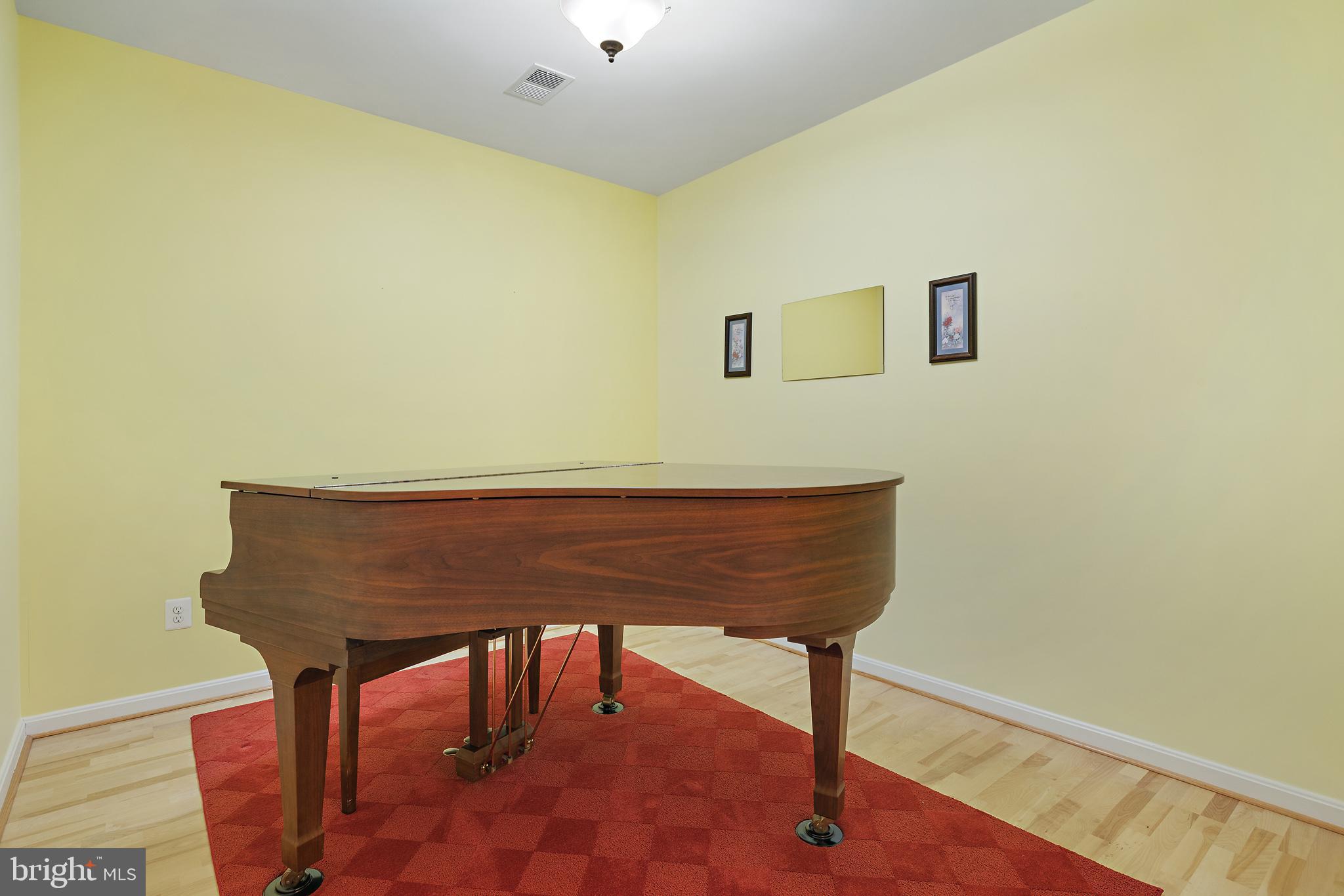 7335 Brookview Road, Unit 205 Elkridge, MD 21075 - Photo 8 of 31 Bonus room used as music room