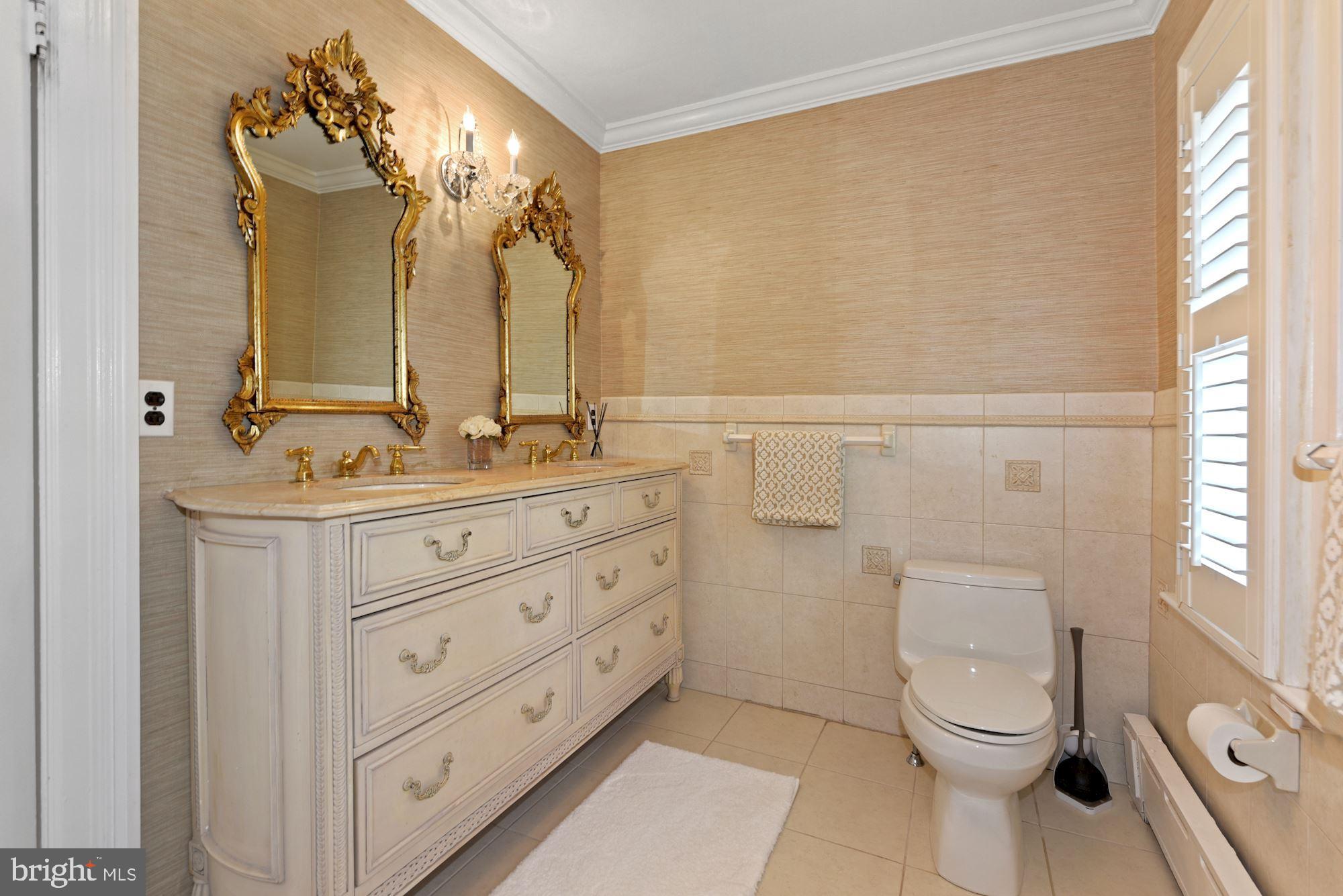 500 Warwick Road Haddonfield, NJ 08033 - Photo 35 of 46 Second Floor Hall Bath