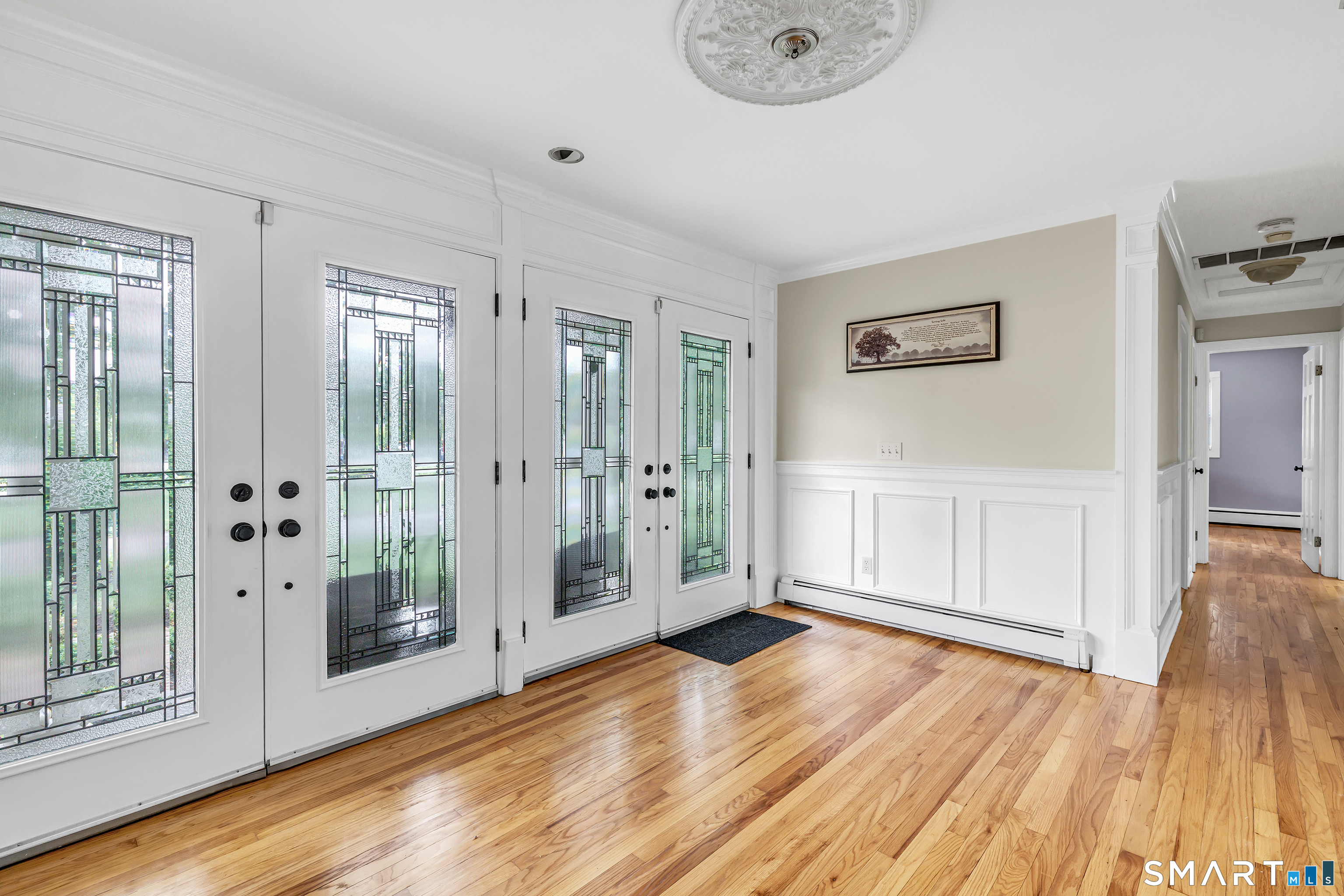 47 Sorghum Road Shelton, CT 06484 - Photo 5 of 40 Foyer