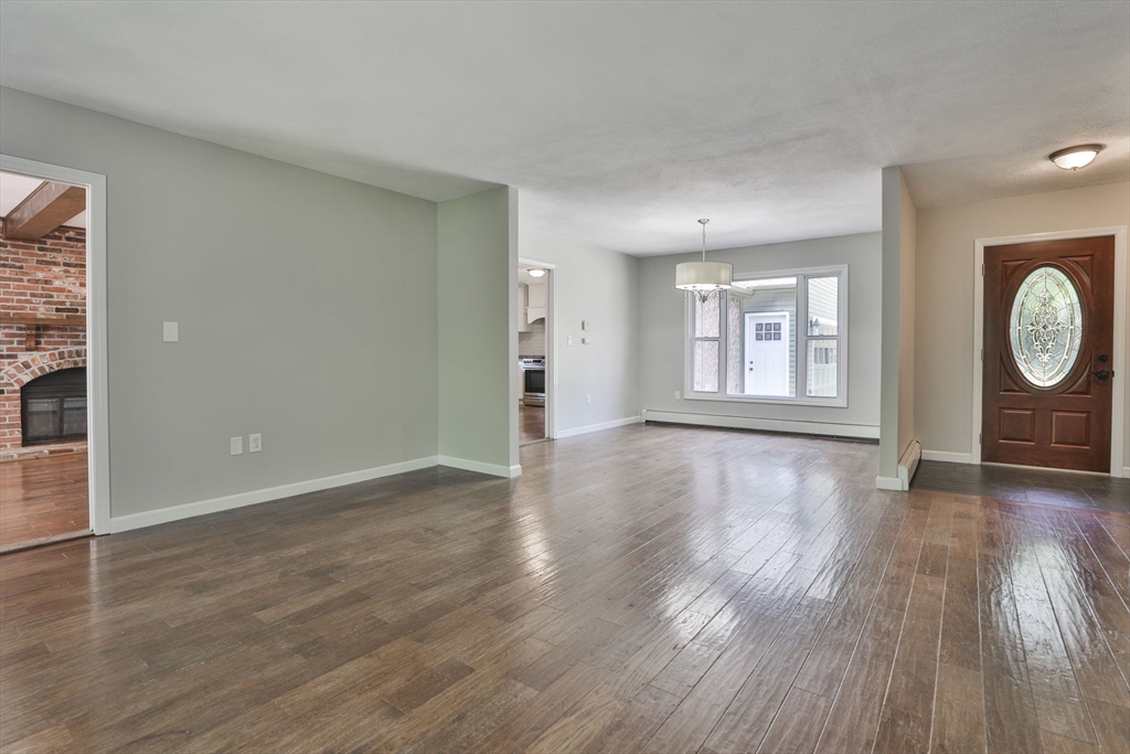 31 Walnut Hill Road Amherst, NH 03031 - Photo 5 of 39 Gallery Image 5