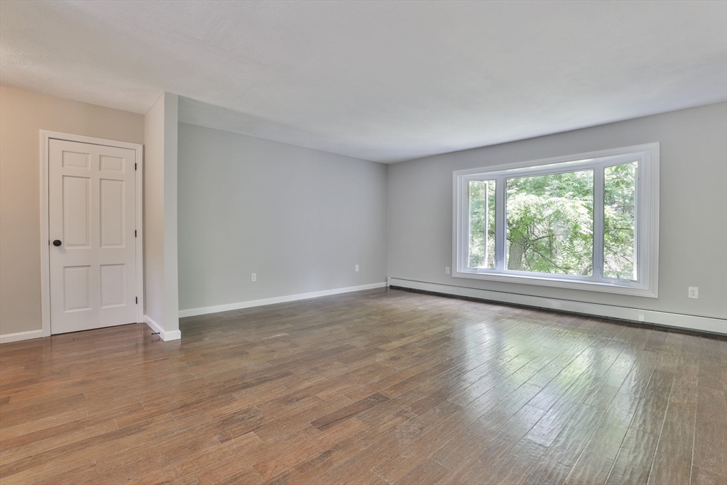 31 Walnut Hill Road Amherst, NH 03031 - Photo 7 of 39 Gallery Image 7