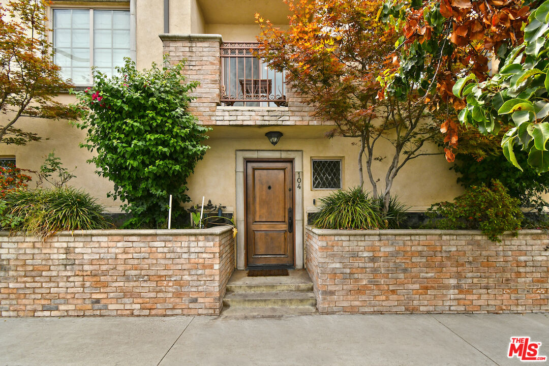 15248 Clark Street, Unit 104 Sherman Oaks, CA 91411 - Photo 1 of 48 front view of a house