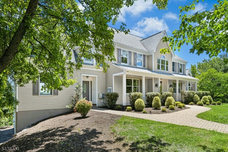 10 Red Robin Way Flemington, NJ 08822 - Photo 2 of 49