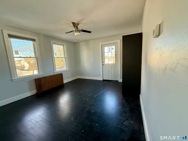 $1,400 | 30 Russell Street, Ansonia, CT 06401