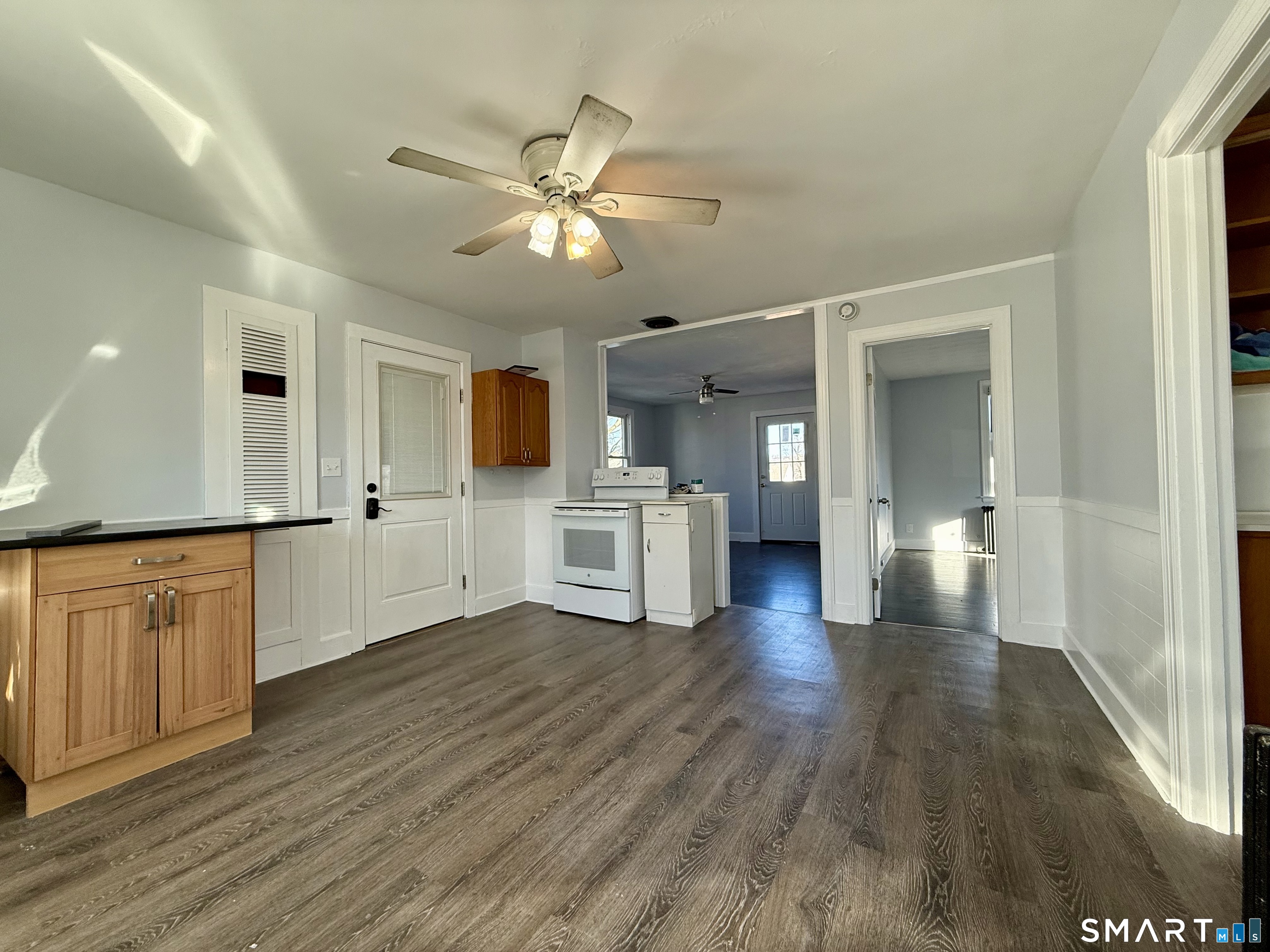 30 Russell Street Ansonia, CT 06401 - Photo 3 of 17