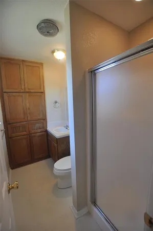 $1,595 | 303 East 2nd Street, Weatherford, TX 76086