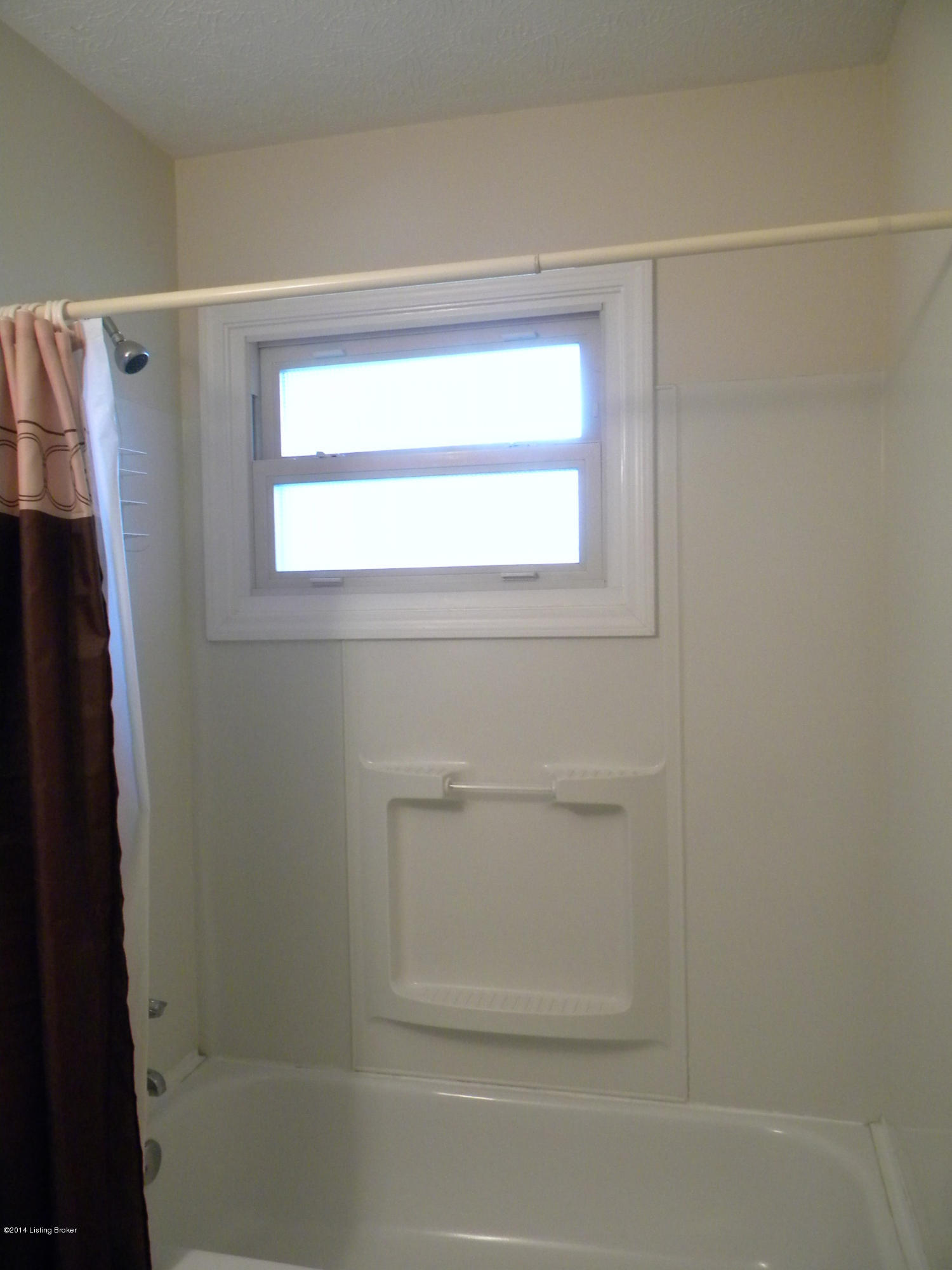 1716 Millgate Road Louisville, KY 40223 - Photo 26 of 36 DSCN4455