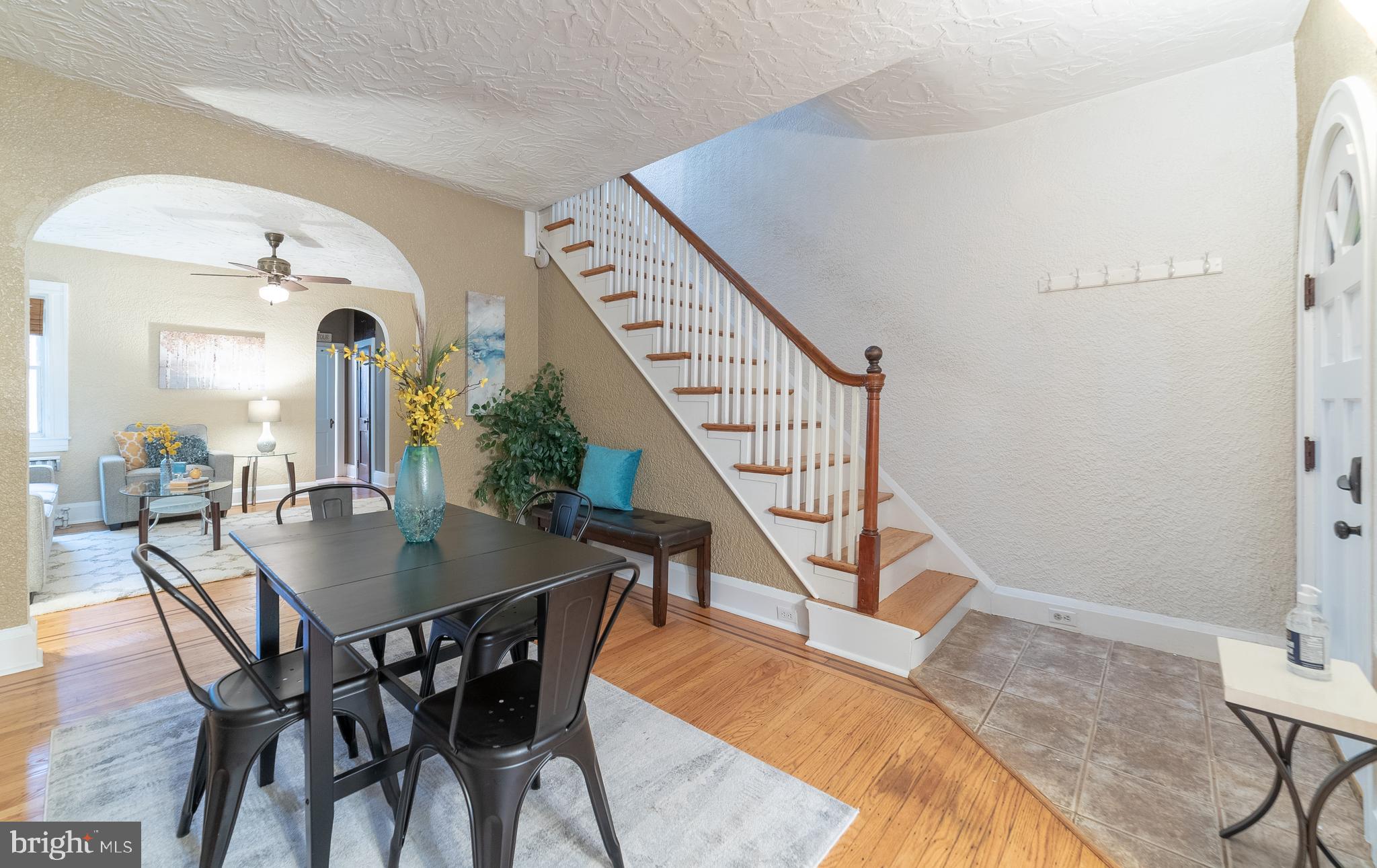 6216 Frederick Road Baltimore, MD 21228 - Photo 3 of 33