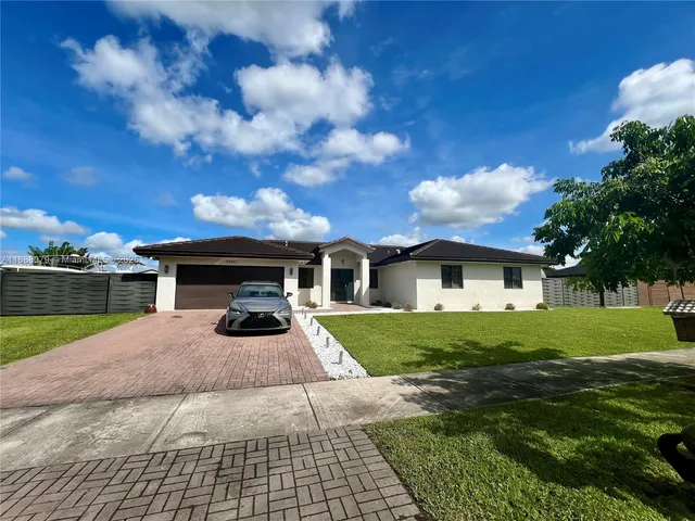 $925,000 | 20461 Southwest 320th Street, Homestead, FL 33030