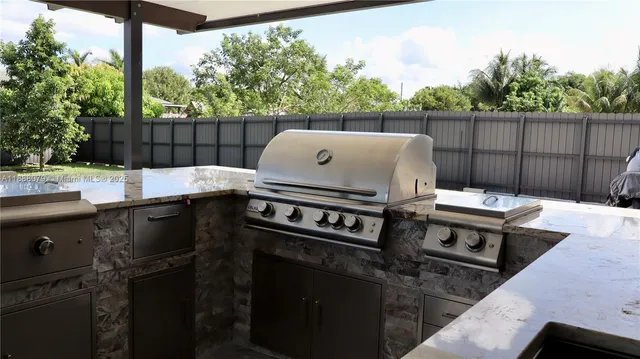 $925,000 | 20461 Southwest 320th Street, Homestead, FL 33030