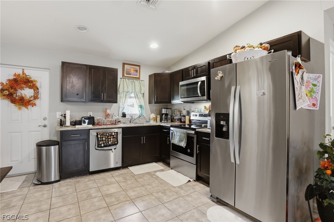 6031 North Moss Road LaBelle, FL 33935 - Photo 8 of 25