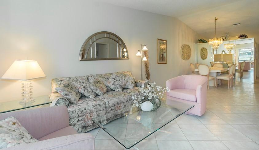 8952 Meadowlark Way Boca Raton, FL 33496 - Photo 5 of 25 29104531403F4AC6AFCEE86237E82DBE