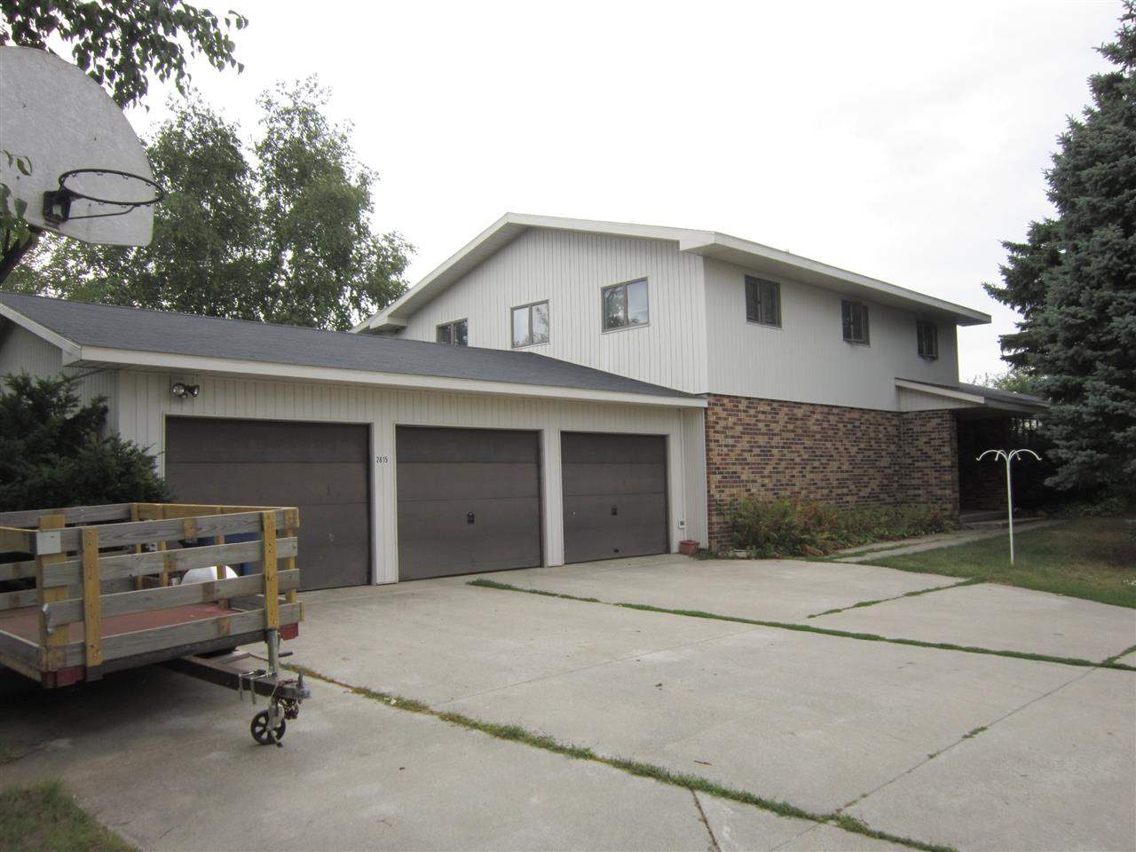 2815 East Long Lake Road Traverse City, MI 49685 - Photo 3 of 44 1807004-2.JPG
