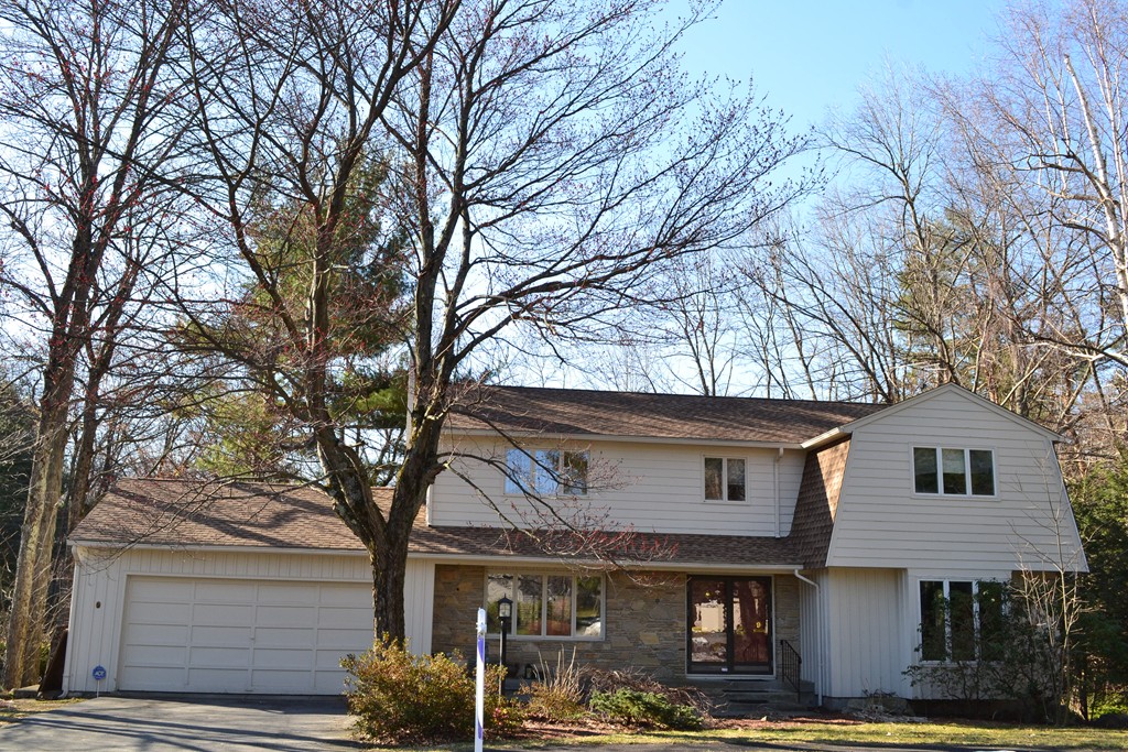 9 Leyton Road Worcester, MA 01609 - Photo 1 of 30 Gallery Image 1