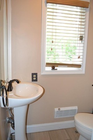 9 Leyton Road Worcester, MA 01609 - Photo 14 of 30 Gallery Image 14