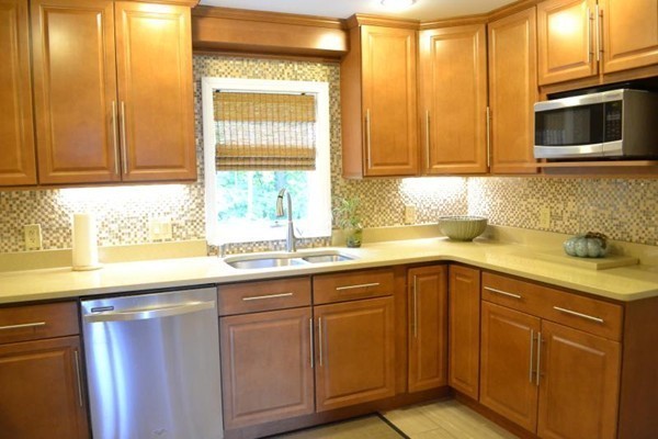 9 Leyton Road Worcester, MA 01609 - Photo 10 of 30 Gallery Image 10