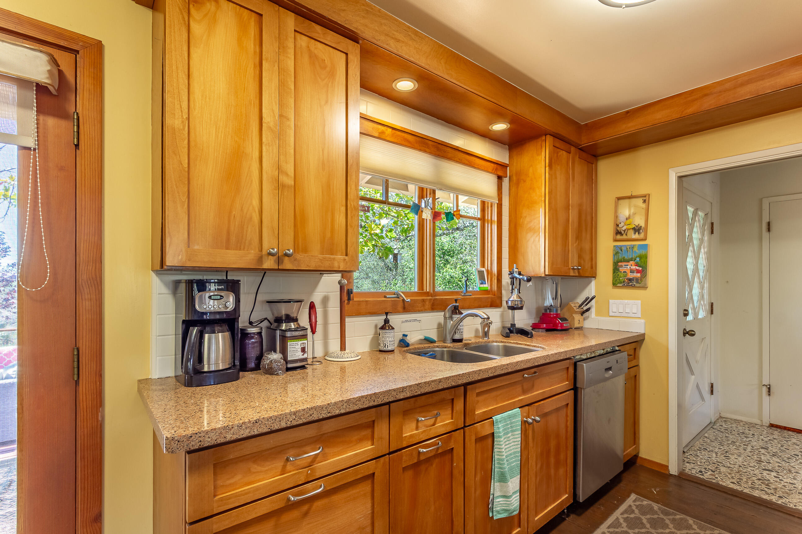46685 Sycamore Drive, Unit D Three Rivers, CA 93271 - Photo 22 of 35 22