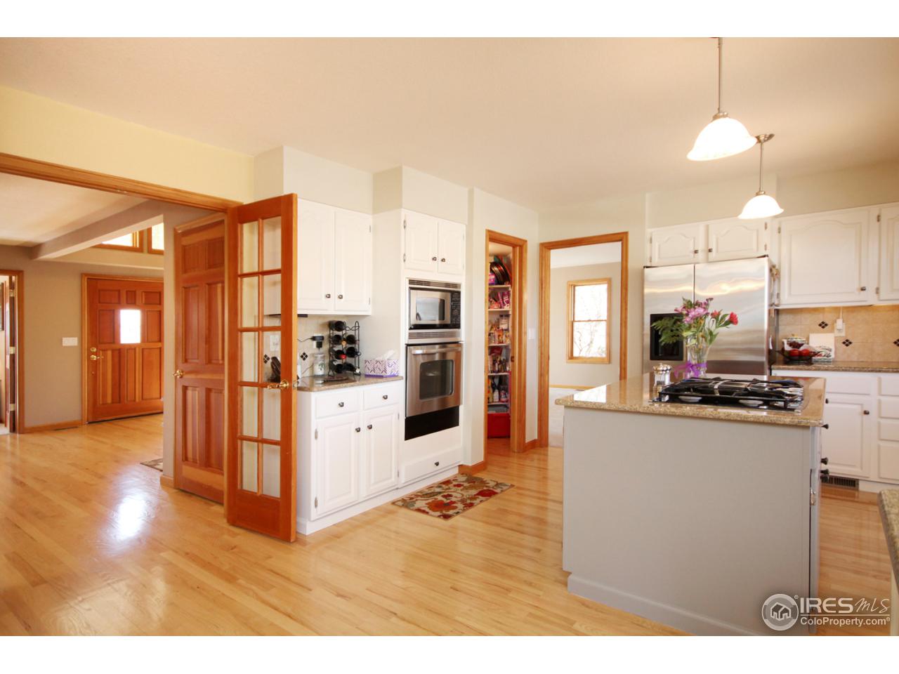3167 Nelson Road Longmont, CO 80503 - Photo 7 of 25 Gas Range Top