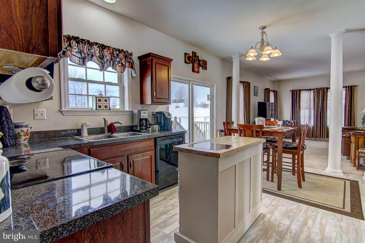 1319 Manor Road Windsor, PA 17366 - Photo 9 of 30
