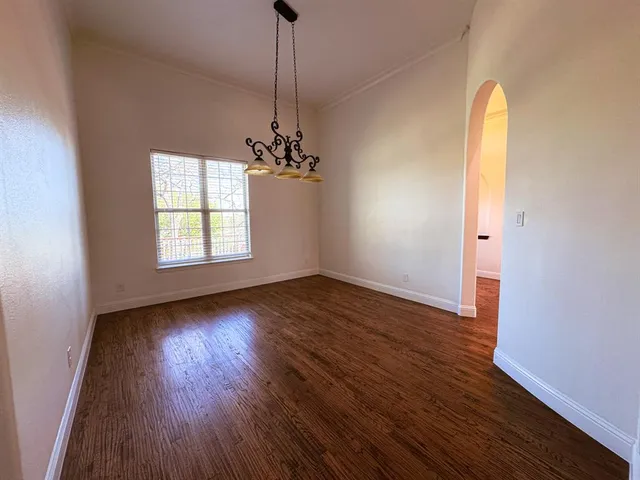 $585,000 | 1302 Woodridge Circle, Euless, TX 76040