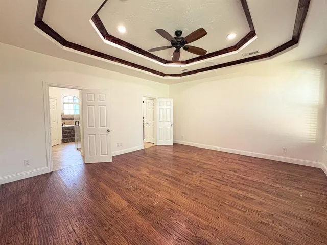 $585,000 | 1302 Woodridge Circle, Euless, TX 76040