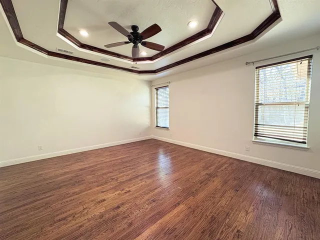 $585,000 | 1302 Woodridge Circle, Euless, TX 76040