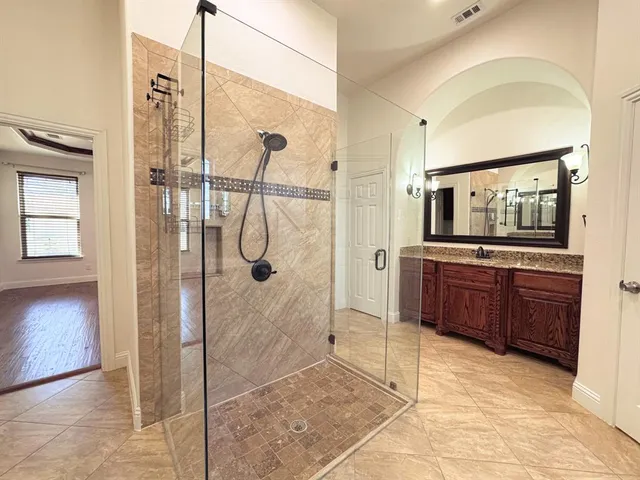 $585,000 | 1302 Woodridge Circle, Euless, TX 76040