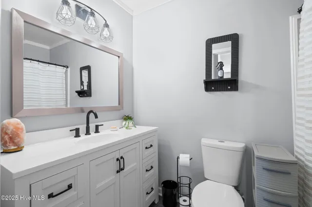 $252,000 | 132 Villa Drive, Seven Lakes, NC 27376