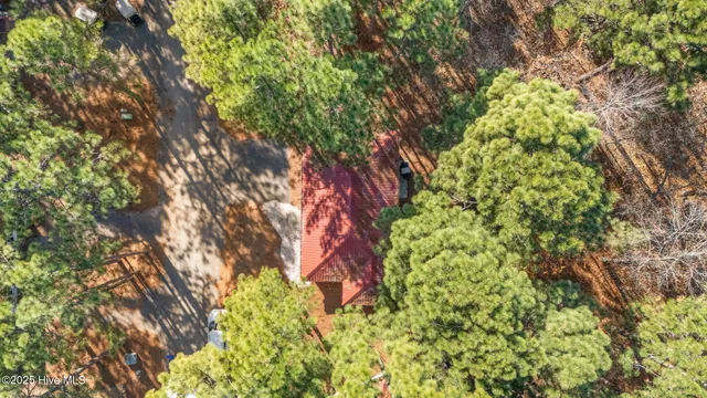 $252,000 | 132 Villa Drive, Seven Lakes, NC 27376