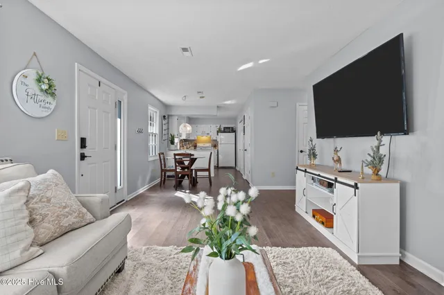 $252,000 | 132 Villa Drive, Seven Lakes, NC 27376