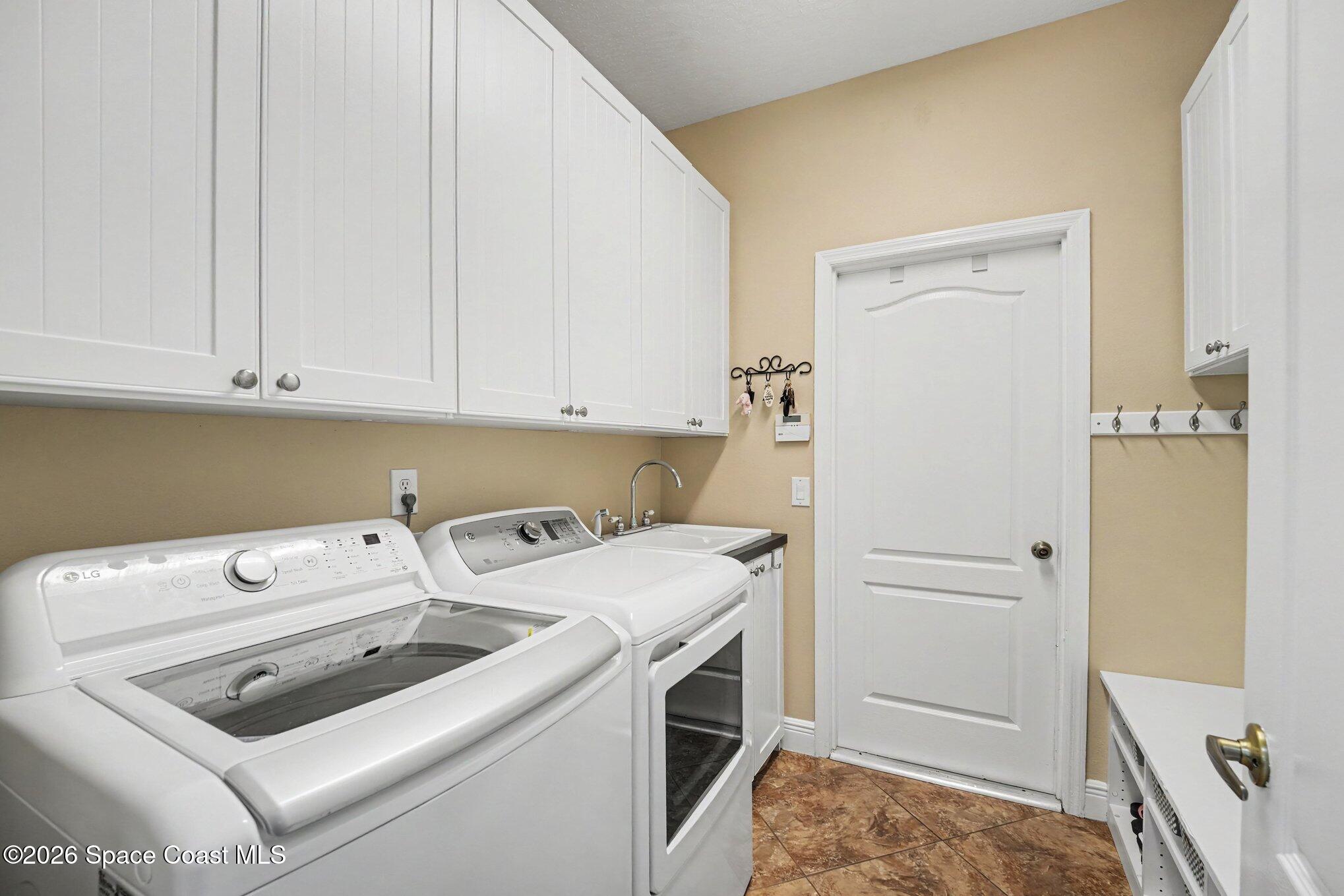 1401 Cape Sable Drive Melbourne, FL 32940 - Photo 29 of 42 031_file_6337