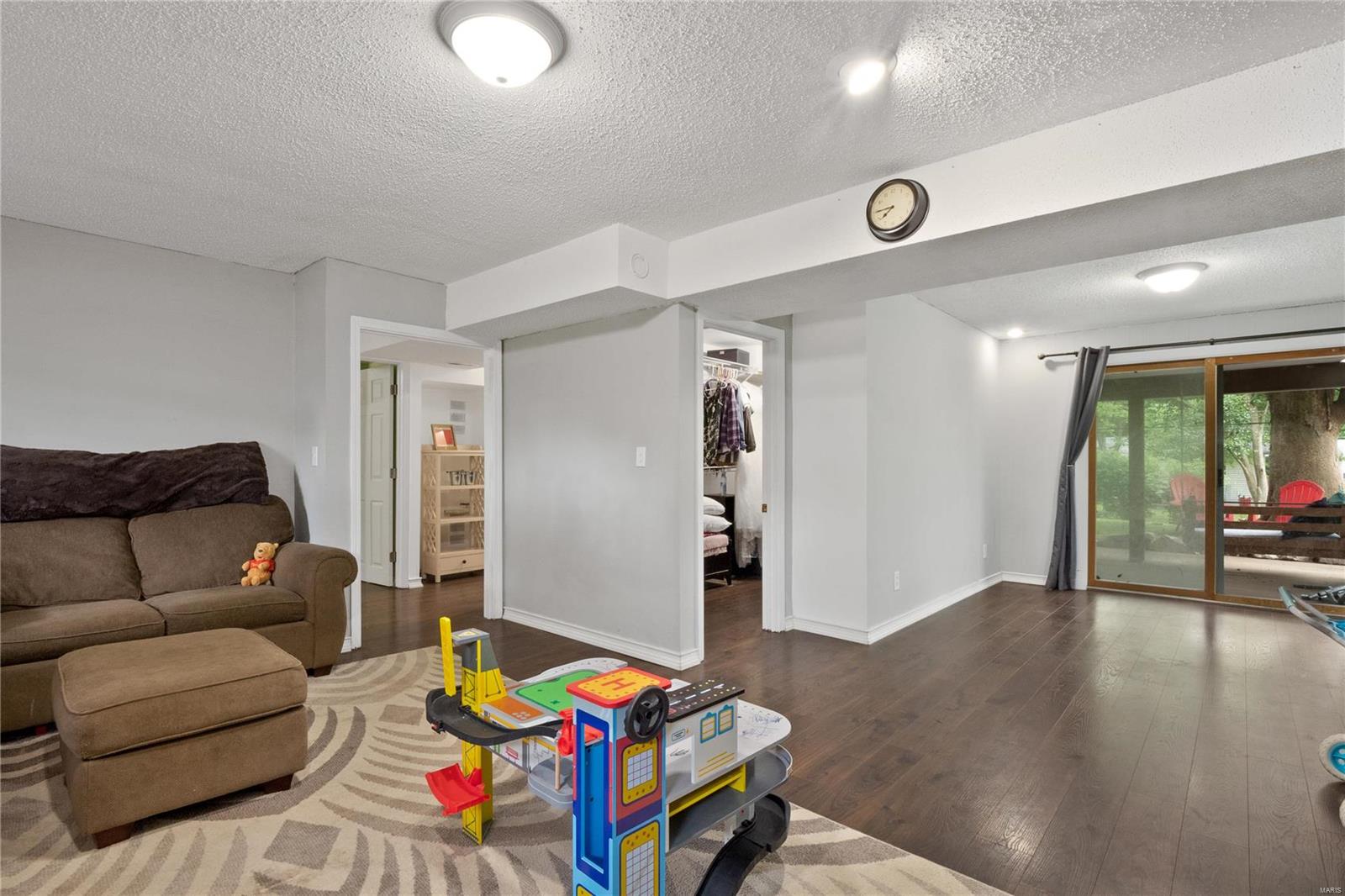 40 James Court Ballwin, MO 63021 - Photo 28 of 36 Gallery Image 28
