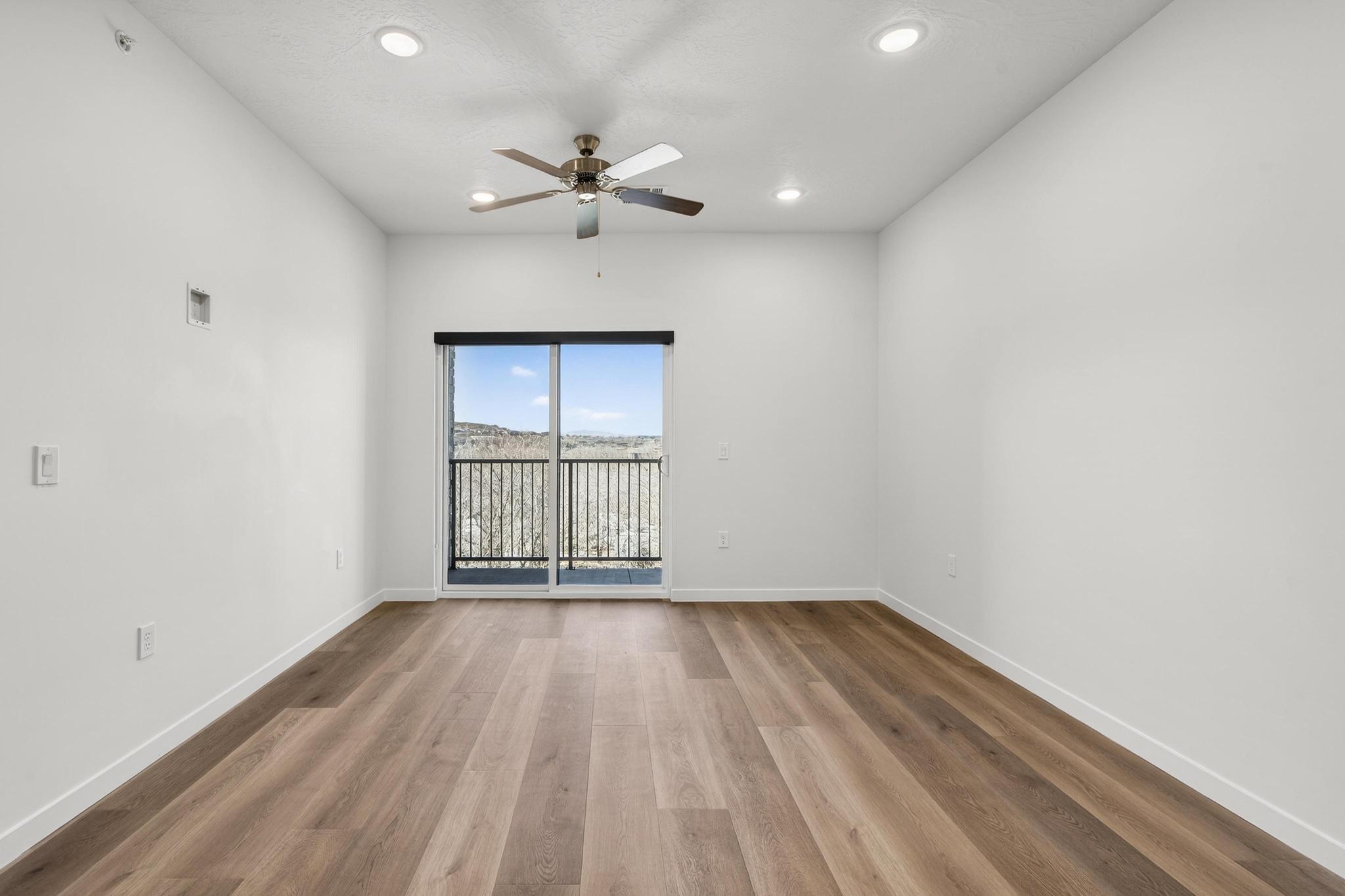 983 West State Street, Unit C203 Hurricane, UT 84737 - Photo 12 of 48 DSC09497