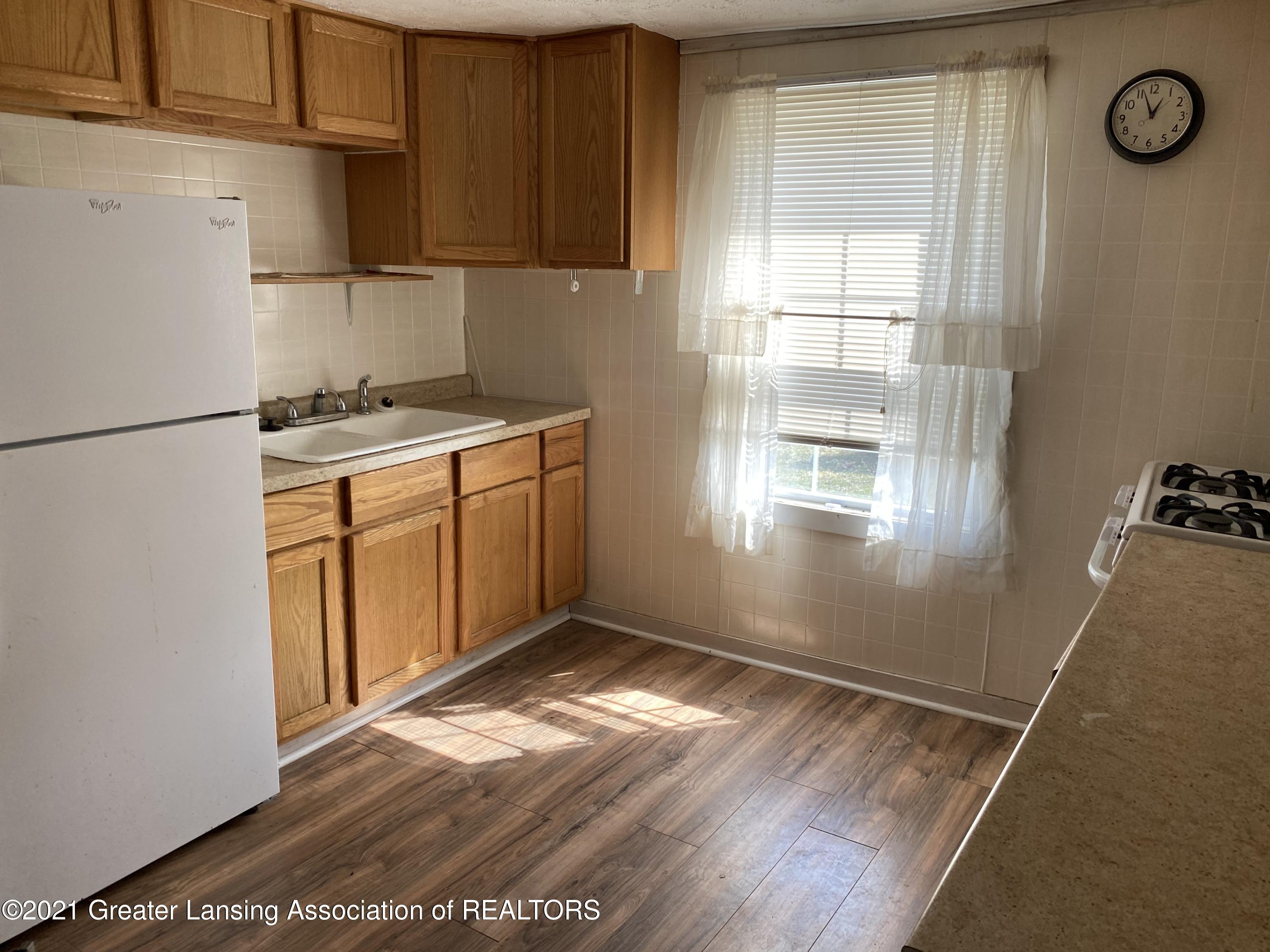 7719 Tucker Road Eaton Rapids, MI 48827 - Photo 10 of 22 Kitchen