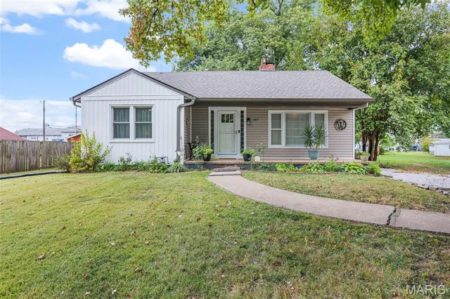 $155,000 | 117 Lenox Avenue, Granite City, IL 62040