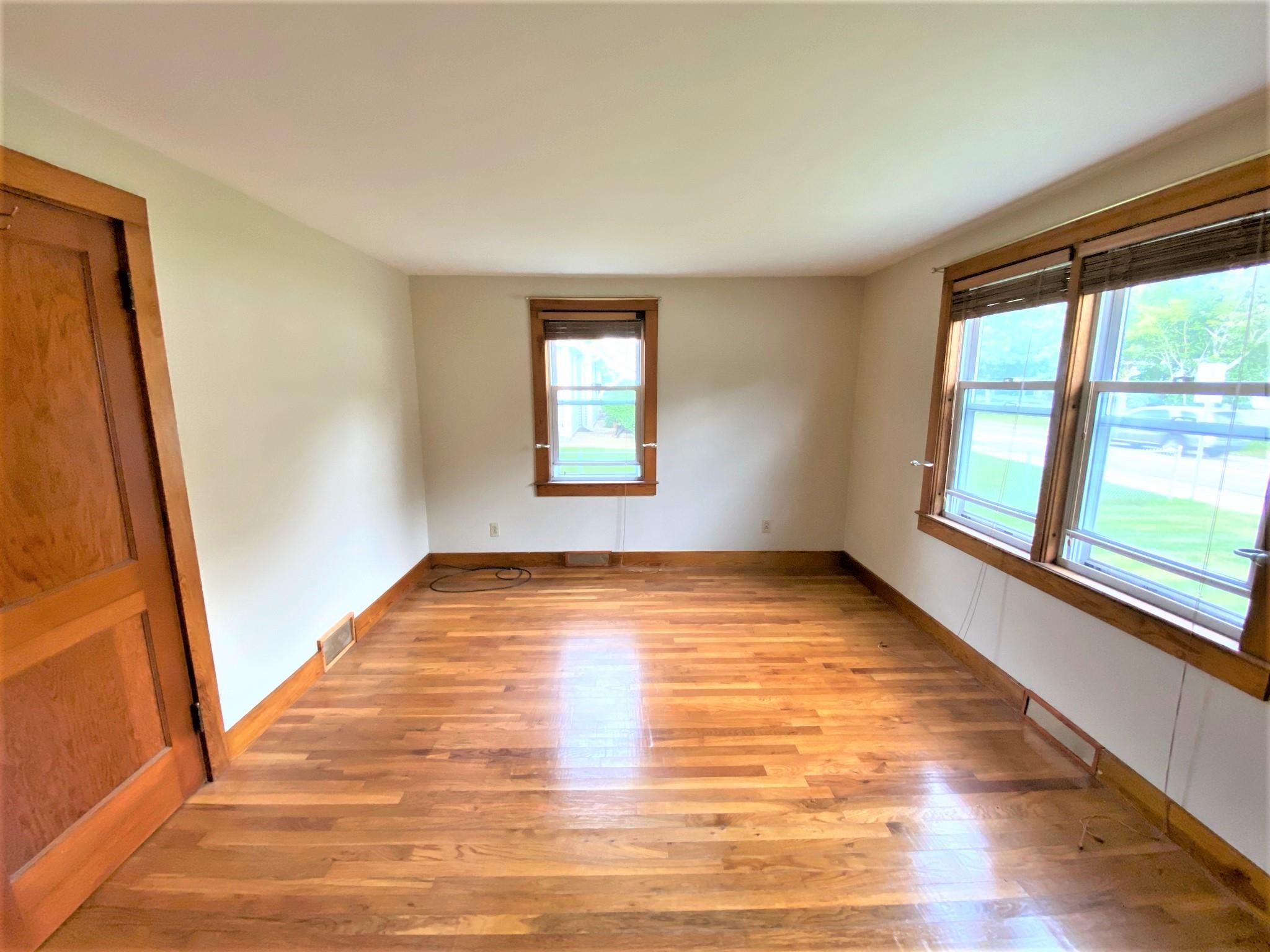 35 East Dunstable Road Nashua, NH 03060 - Photo 11 of 38