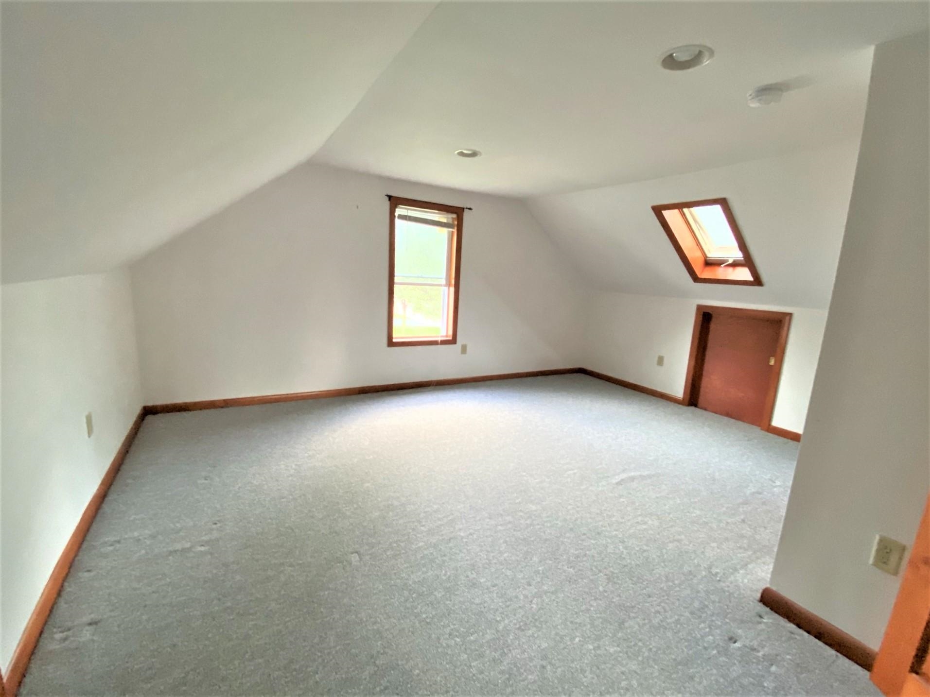 35 East Dunstable Road Nashua, NH 03060 - Photo 17 of 38