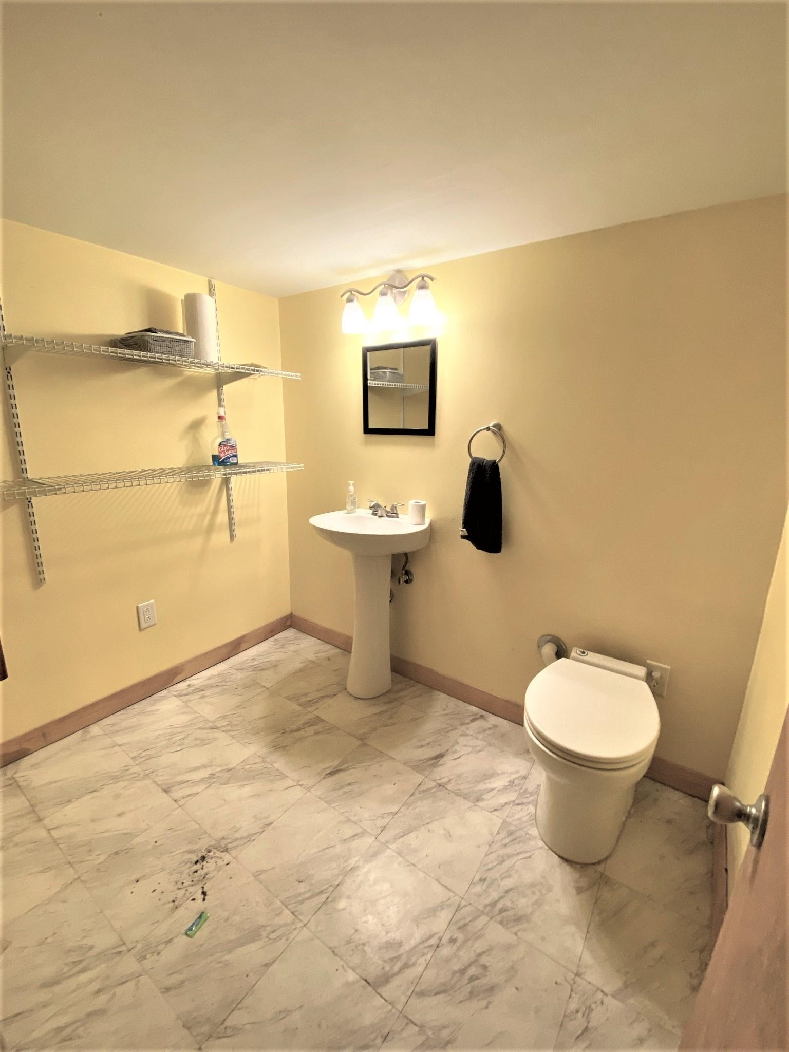 35 East Dunstable Road Nashua, NH 03060 - Photo 28 of 38