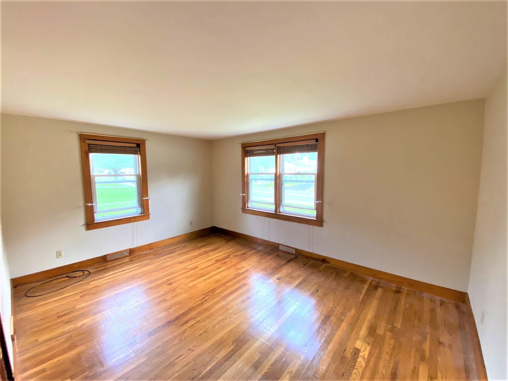 35 East Dunstable Road Nashua, NH 03060 - Photo 10 of 38