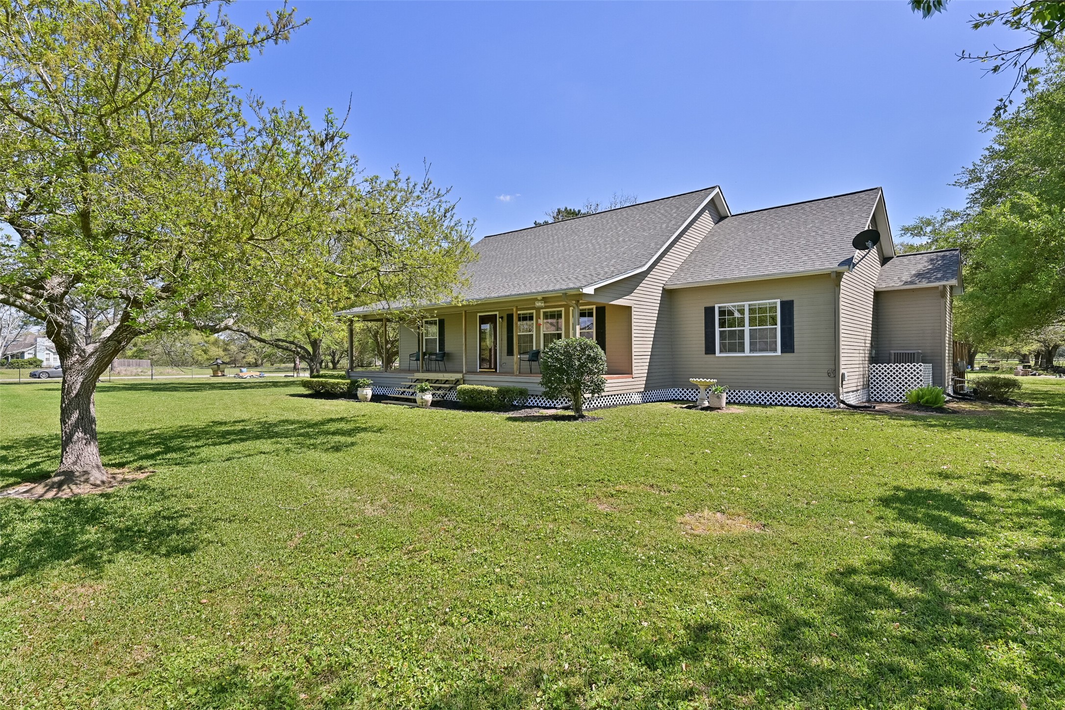1 Wolfe Lane Manvel, TX 77578 - Photo 3 of 45