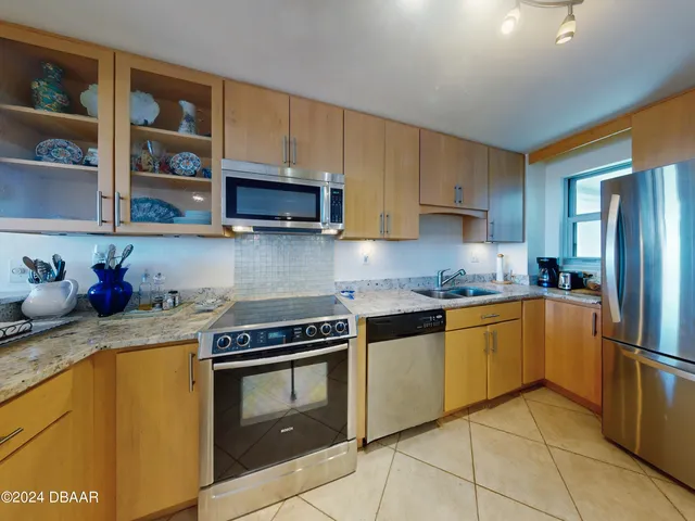 $3,000 | 1133 Ocean Shore Boulevard, Unit 504, Ormond Beach, FL 32176