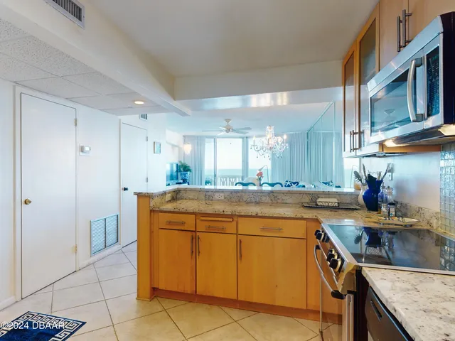 $3,000 | 1133 Ocean Shore Boulevard, Unit 504, Ormond Beach, FL 32176