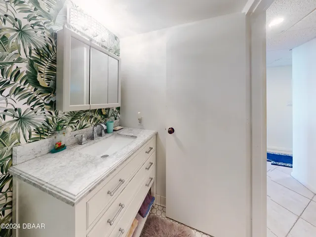 $3,000 | 1133 Ocean Shore Boulevard, Unit 504, Ormond Beach, FL 32176