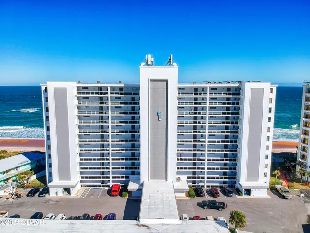 $3,000 | 1133 Ocean Shore Boulevard, Unit 504, Ormond Beach, FL 32176