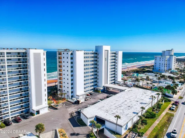 $3,000 | 1133 Ocean Shore Boulevard, Unit 504, Ormond Beach, FL 32176
