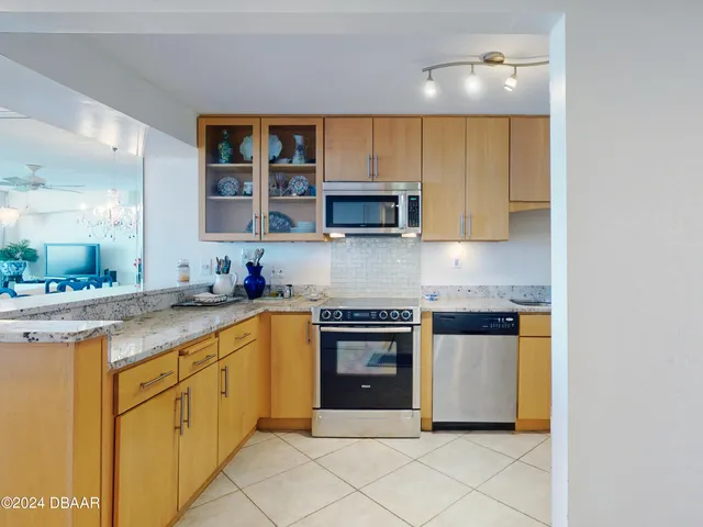 $3,000 | 1133 Ocean Shore Boulevard, Unit 504, Ormond Beach, FL 32176