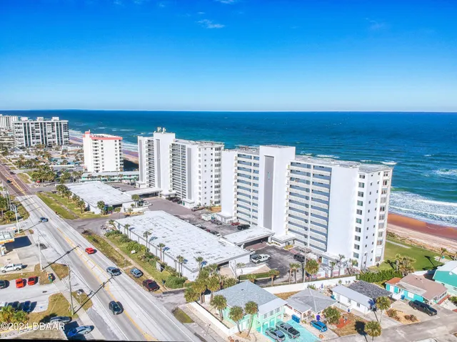 $3,000 | 1133 Ocean Shore Boulevard, Unit 504, Ormond Beach, FL 32176