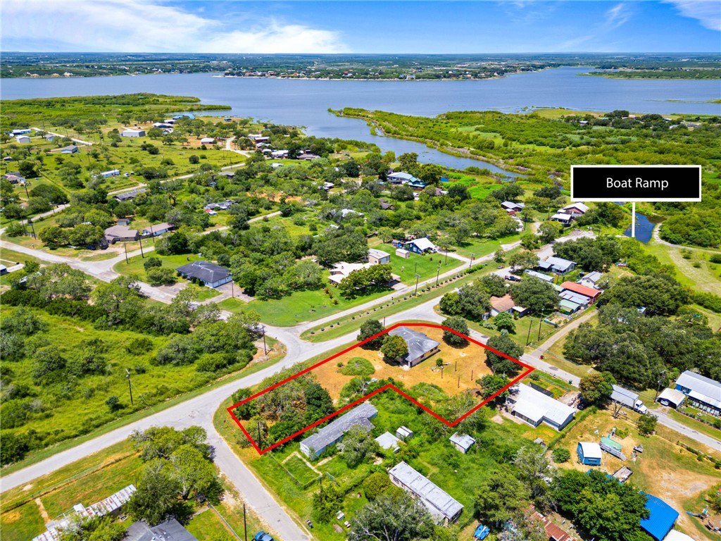 133 Lake Street Mathis, TX 78368 - Photo 13 of 17